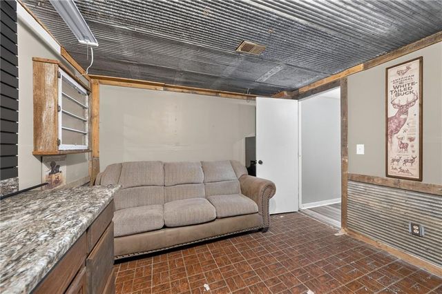 609 Nashua Road, Liberty, MO 64068