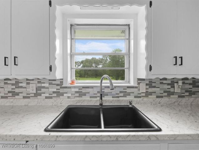 3647 SE 63 Highway, Talihina, OK 74571