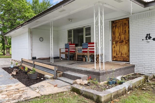 3647 SE 63 Highway, Talihina, OK 74571