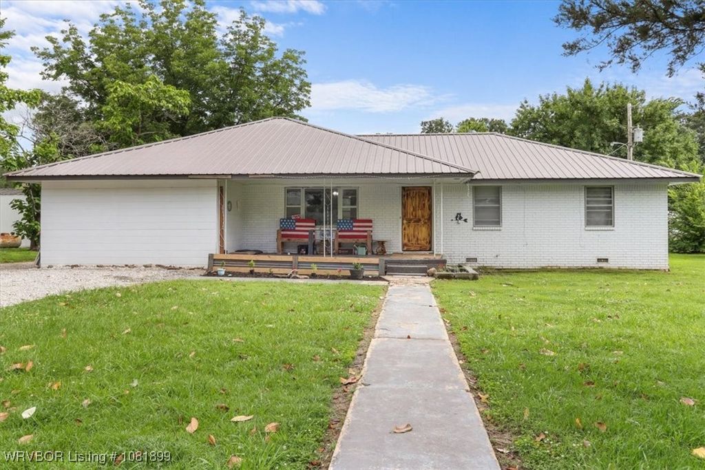 3647 SE 63 Highway, Talihina, OK 74571