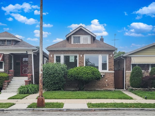 8618 S Loomis Boulevard, Chicago, IL 60620