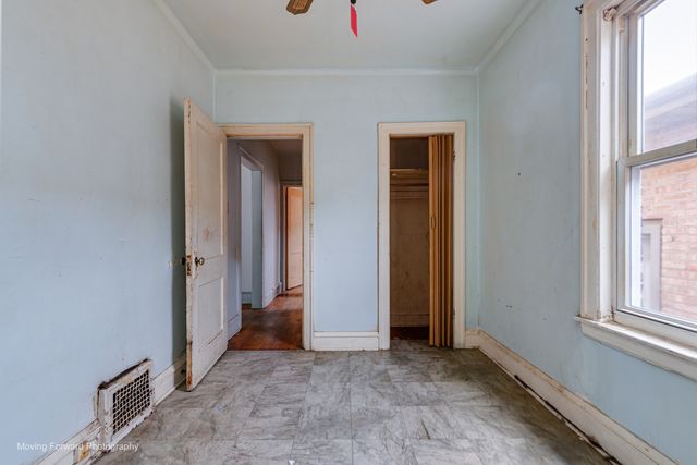 8618 S Loomis Boulevard, Chicago, IL 60620