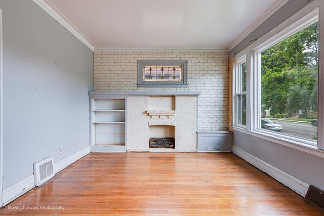 8618 S Loomis Boulevard, Chicago, IL 60620