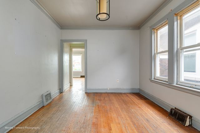 8618 S Loomis Boulevard, Chicago, IL 60620