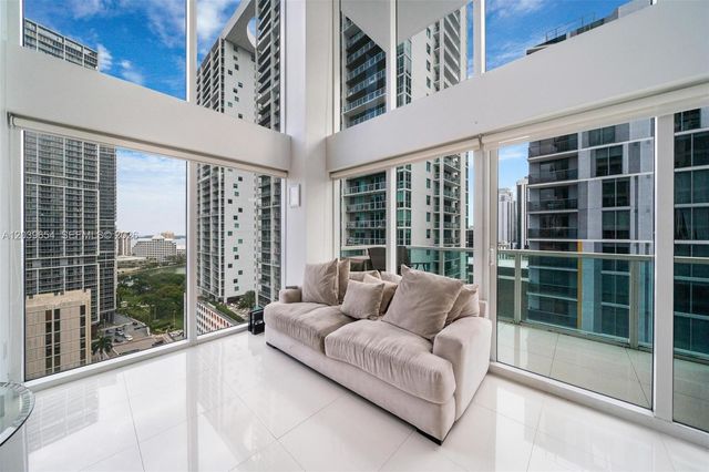 41 SE 5th Street 1202, Miami, FL 33131