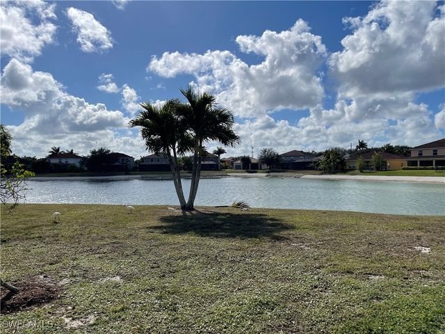 2895 Orange Grove TRL, Naples, FL 34120