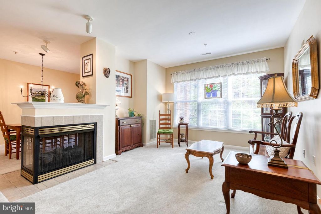 Image 1 of property listing at 400 SYMPHONY CIR #257C, Cockeysville, MD 21030