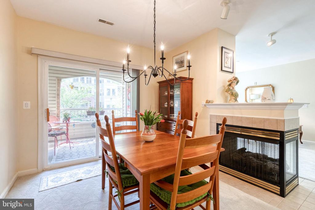 Image 13 of property listing at 400 SYMPHONY CIR #257C, Cockeysville, MD 21030