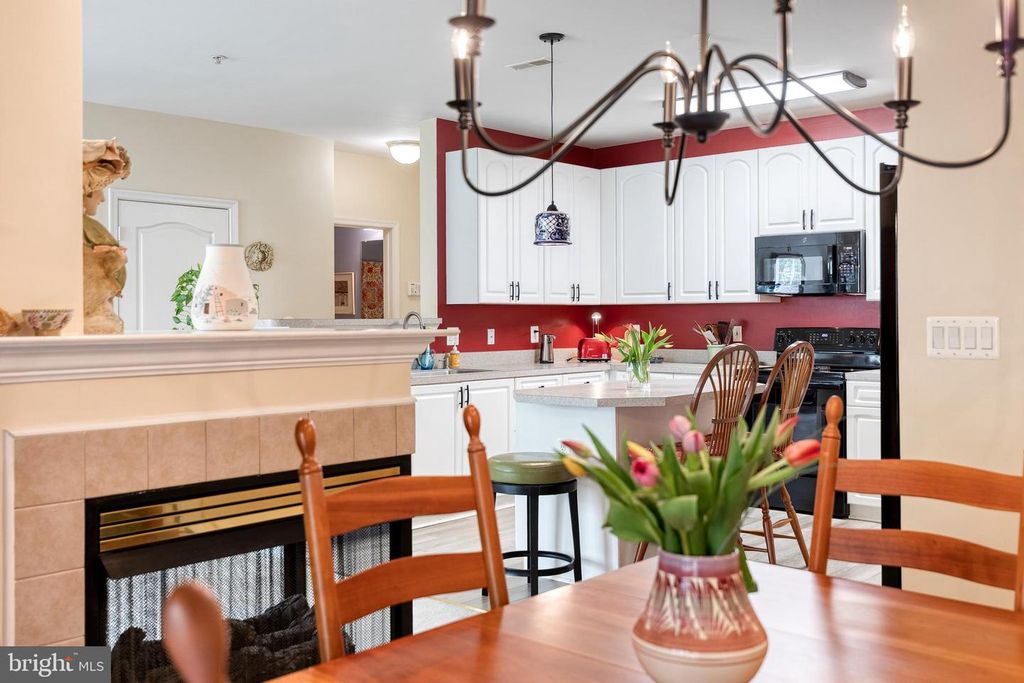 Image 15 of property listing at 400 SYMPHONY CIR #257C, Cockeysville, MD 21030