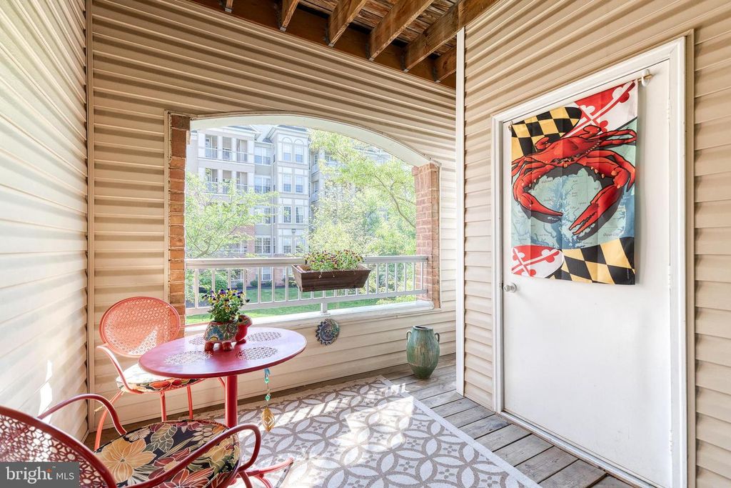 Image 16 of property listing at 400 SYMPHONY CIR #257C, Cockeysville, MD 21030