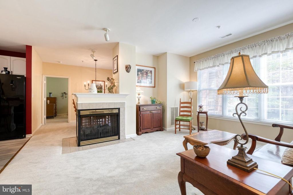 Image 2 of property listing at 400 SYMPHONY CIR #257C, Cockeysville, MD 21030