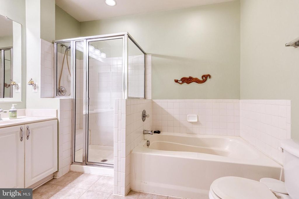 Image 23 of property listing at 400 SYMPHONY CIR #257C, Cockeysville, MD 21030