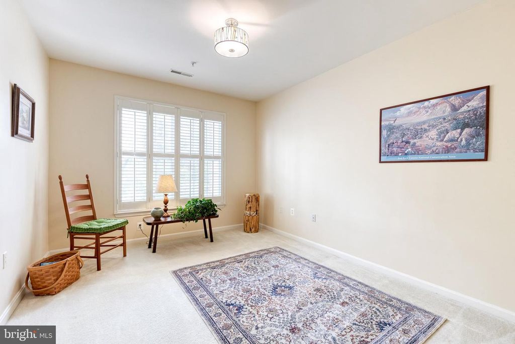 Image 24 of property listing at 400 SYMPHONY CIR #257C, Cockeysville, MD 21030
