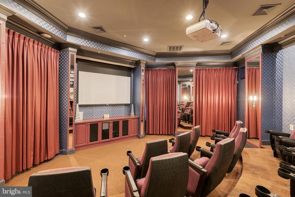 Image 30 of property listing at 400 SYMPHONY CIR #257C, Cockeysville, MD 21030