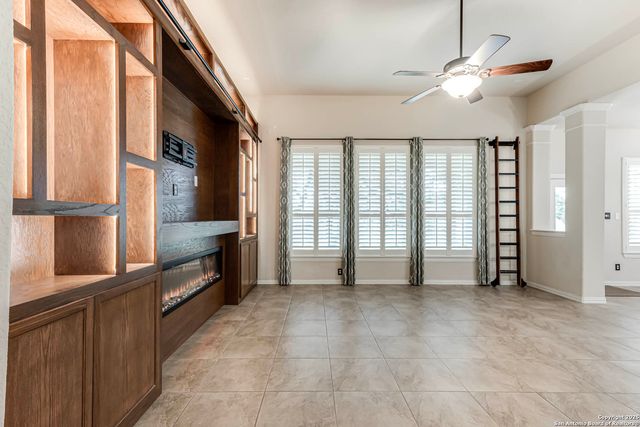 25606 Poerner Trl, San Antonio, TX 78261