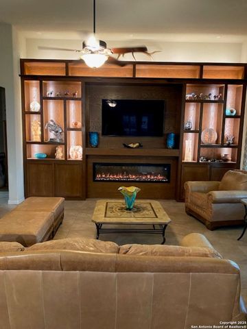 25606 Poerner Trl, San Antonio, TX 78261