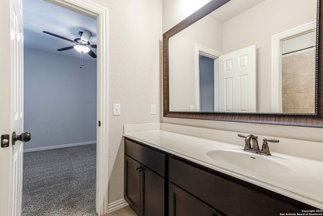 25606 Poerner Trl, San Antonio, TX 78261