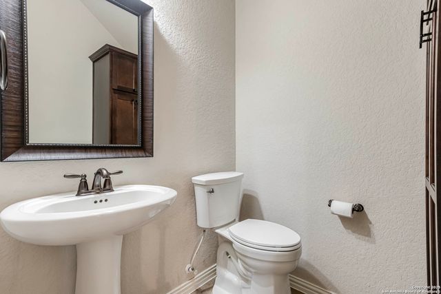 25606 Poerner Trl, San Antonio, TX 78261