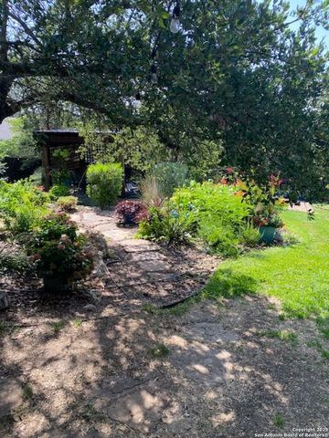 25606 Poerner Trl, San Antonio, TX 78261