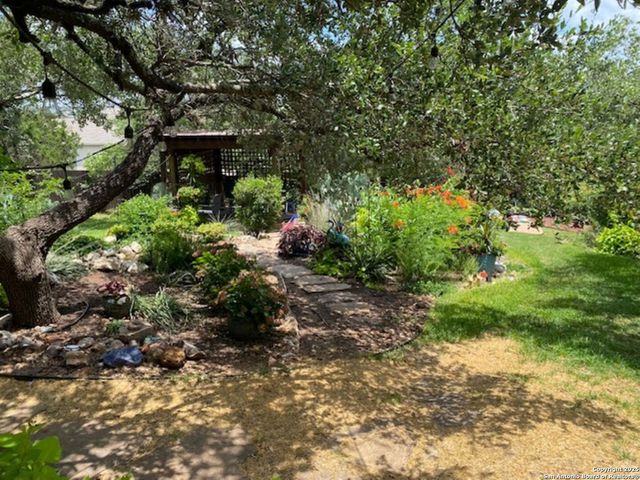 25606 Poerner Trl, San Antonio, TX 78261