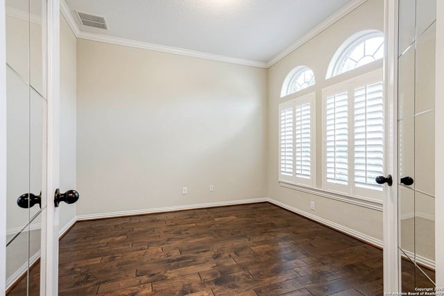 25606 Poerner Trl, San Antonio, TX 78261