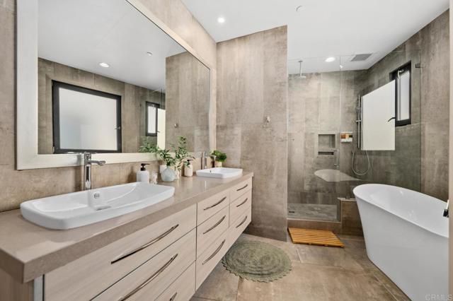 907 S Tremont Street, Oceanside, CA 92054