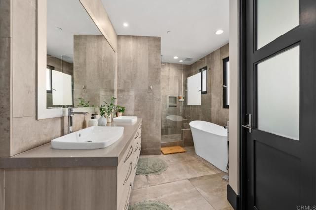 907 S Tremont Street, Oceanside, CA 92054