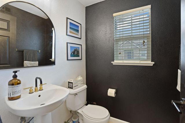 5222 Loki Ln, Stockton, CA 95219