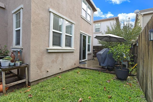 5222 Loki Ln, Stockton, CA 95219