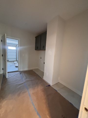 112 Apple Blossom Ct, Clarksville, TN 37042