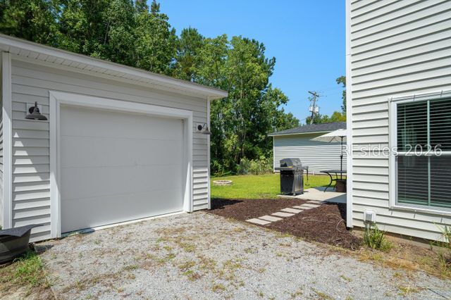 14 Bittie Cir, Beaufort, SC 29906