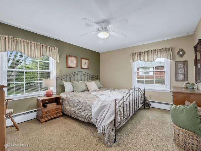 1738 60th Street, La Grange Highlands, IL 60525