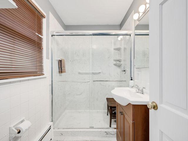 1738 60th Street, La Grange Highlands, IL 60525