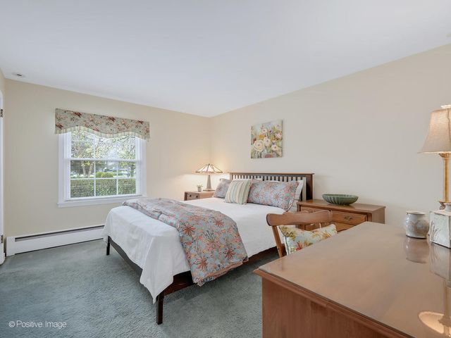 1738 60th Street, La Grange Highlands, IL 60525