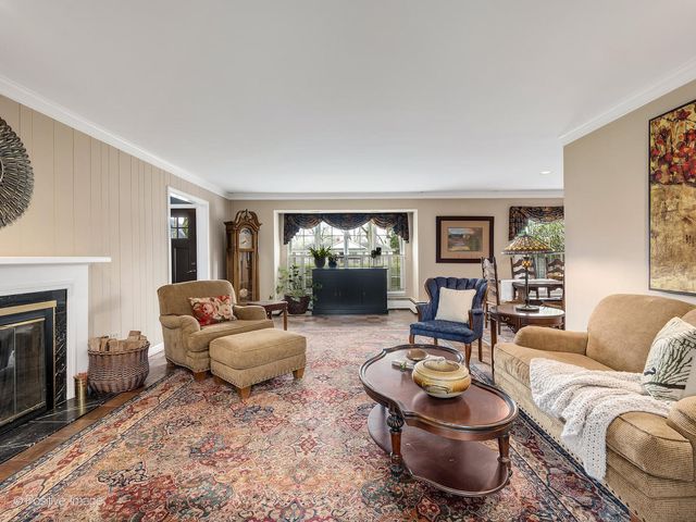 1738 60th Street, La Grange Highlands, IL 60525