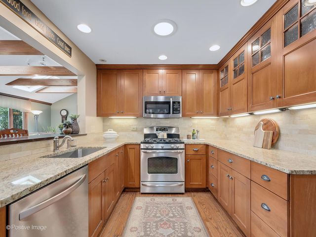 1738 60th Street, La Grange Highlands, IL 60525