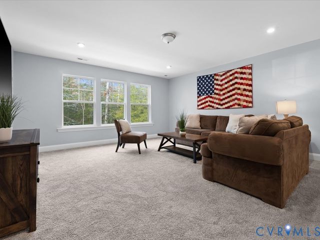 10144 Peach Blossom Rd, Mechanicsville, VA 23116