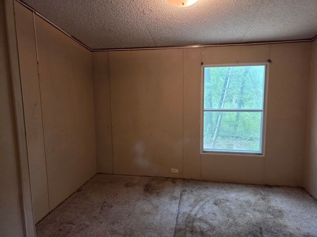 126 Tipps Road, Whitesboro, TX 76273