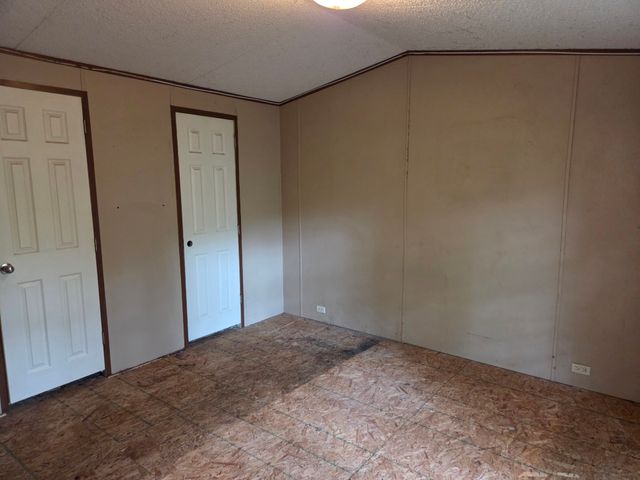 126 Tipps Road, Whitesboro, TX 76273