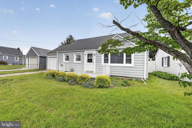 520 RANDALL AVE, Hamilton, NJ 08610