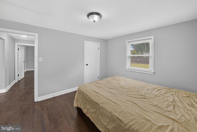 520 RANDALL AVE, Hamilton, NJ 08610