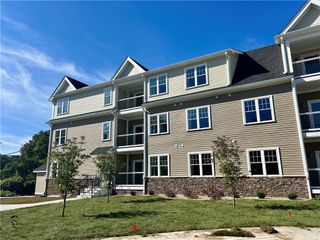 9 Joseph N. Zenga Jr. Boulevard 308, East Greenwich, RI 02818