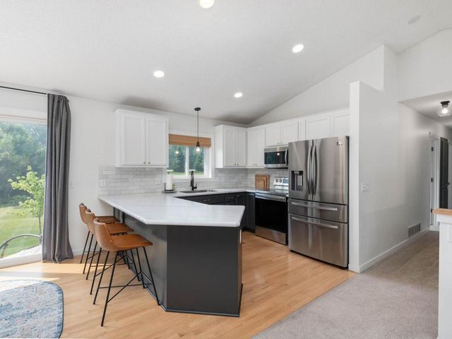 2464 River Bend Trail, Mayer, MN 55360
