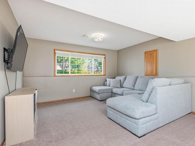 2464 River Bend Trail, Mayer, MN 55360