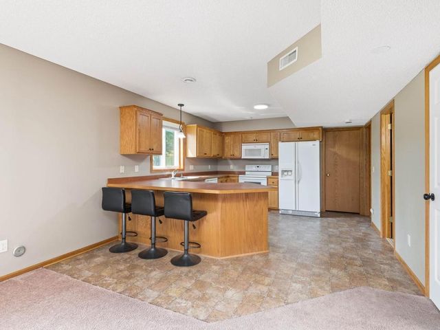 2464 River Bend Trail, Mayer, MN 55360