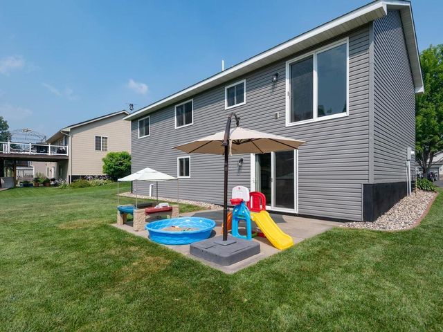 2464 River Bend Trail, Mayer, MN 55360