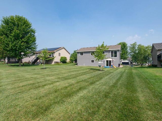 2464 River Bend Trail, Mayer, MN 55360