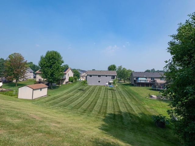 2464 River Bend Trail, Mayer, MN 55360