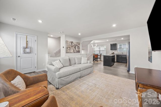 3021 Fiddlewood Street, Charlotte, NC 28214