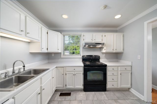 102 Springbrook, Tuscaloosa, AL 35405